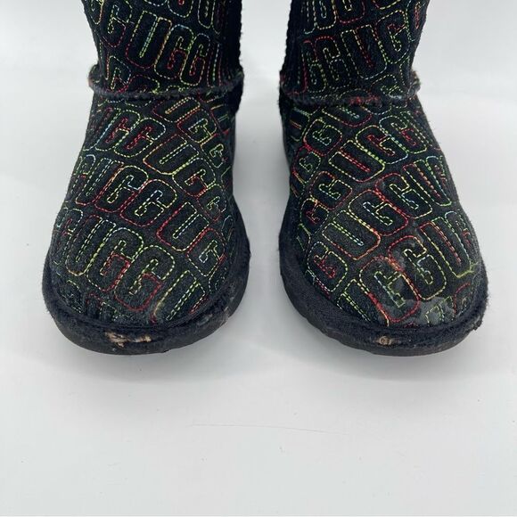 Ugg Girl’s Black Multicolor Classic II Graphic Stitch Boots Size 2 - Picture 5 of 13
